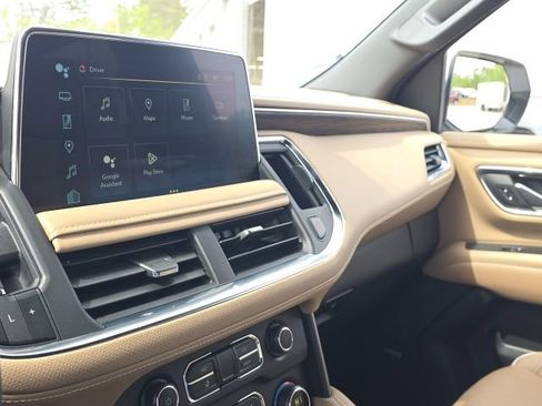 Used 2024 Chevrolet Tahoe Premier w/ Premium Package 2 image 33