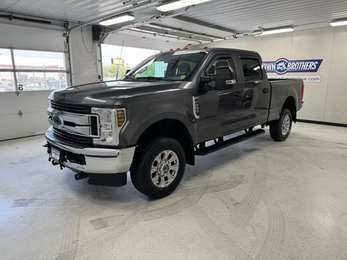 Used 2018 Ford F250 XL w/ STX Appearance Package AWD/4WD image 1