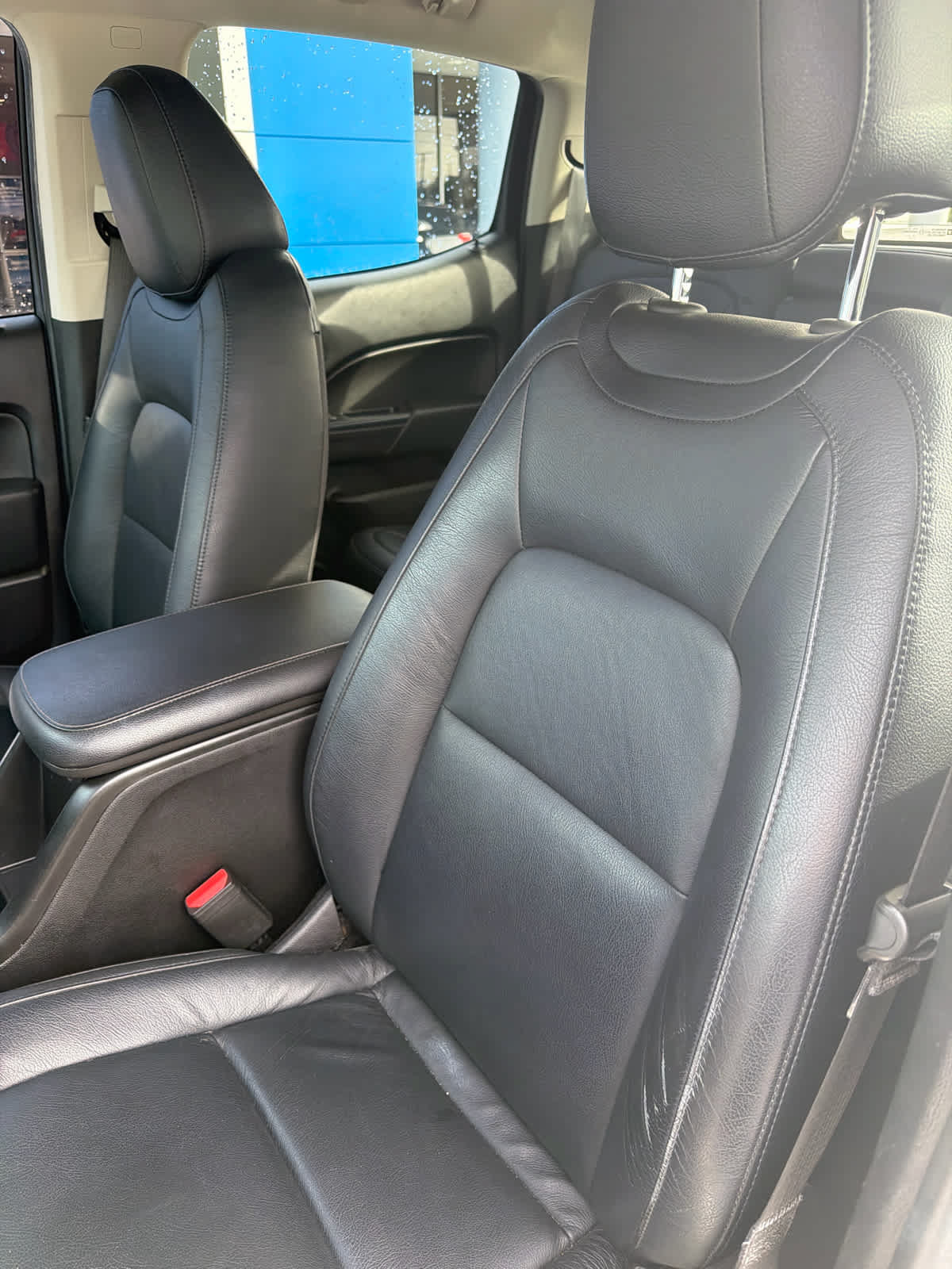 Used 2022 Chevrolet Colorado LT w/ Safety Package RWD image 21