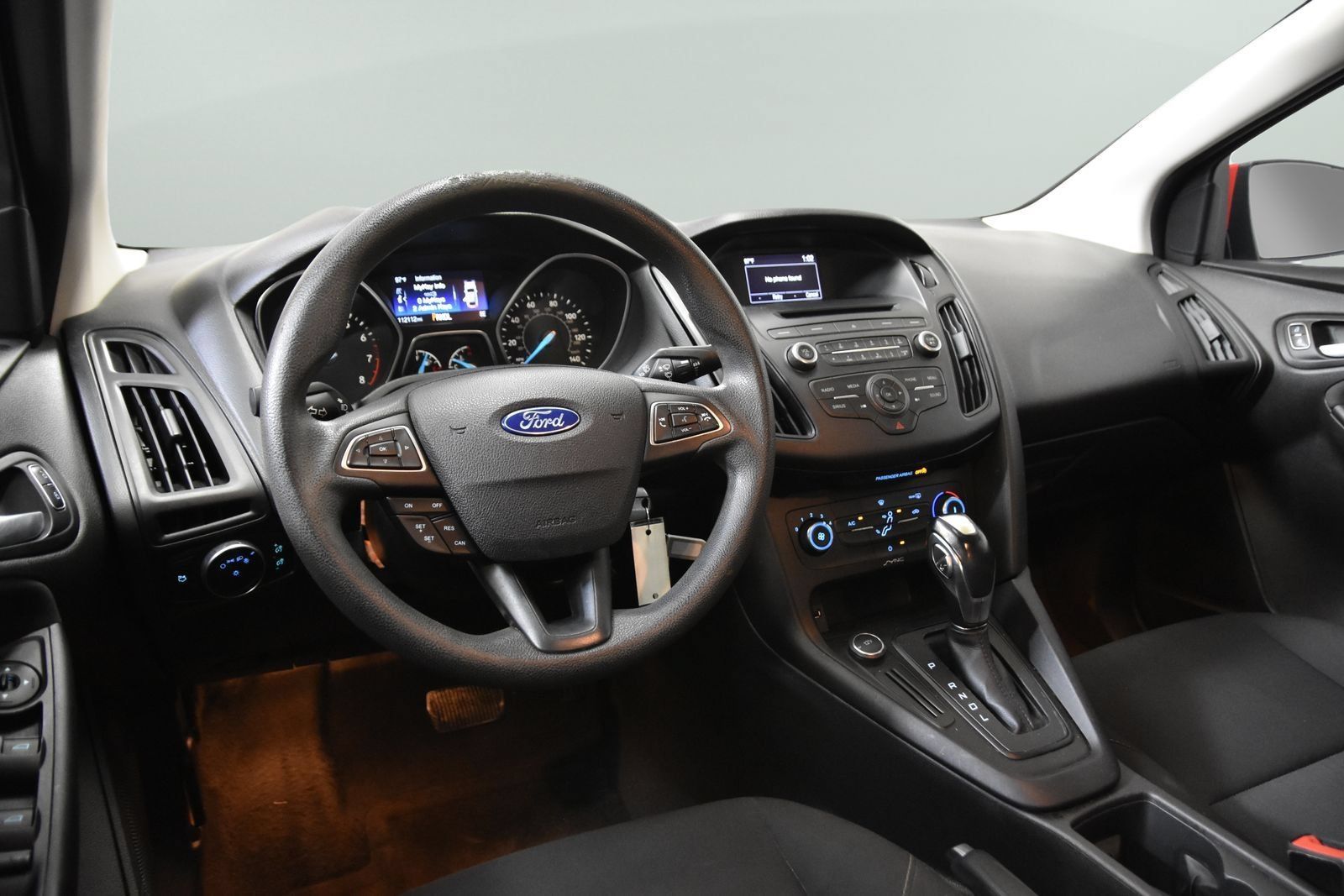 Used 2016 Ford Focus SE FWD image 28