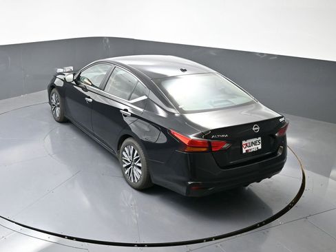 Used 2024 Nissan Altima 2.5 SV image 45