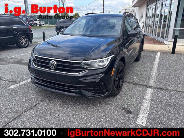 Used 2023 Volkswagen Tiguan SE R-Line FWD image 3