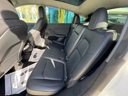 Used 2023 Tesla Model Y Long Range AWD/4WD image 13