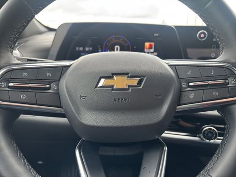 Used 2025 Chevrolet Equinox LT FWD image 29