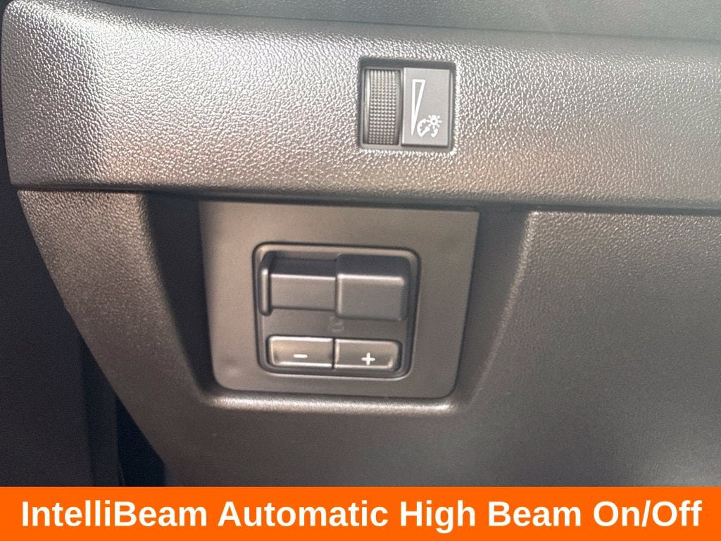 Used 2024 Chevrolet Colorado Trail Boss w/ Technology Package AWD/4WD image 23
