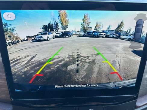 Used 2023 Ford Expedition Limited image 23