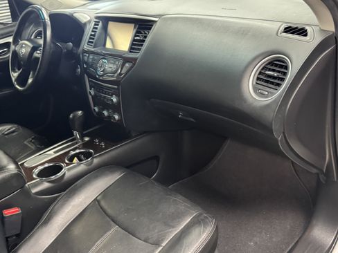 Used 2014 Nissan Pathfinder Platinum w/ Platinum Premium Package FWD image 15