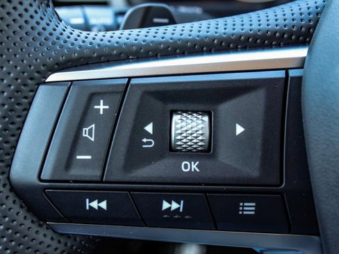 New 2025 Mitsubishi Outlander SE image 27