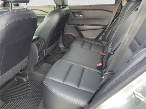 Used 2023 Nissan Rogue SL w/ SL Premium Package FWD image 8