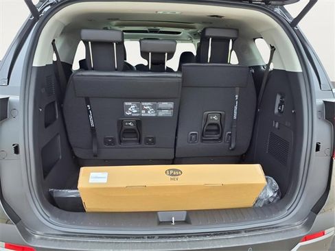 New 2025 Kia Carnival SX w/ SX Dark Edition Package image 23