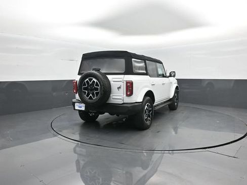 Used 2022 Ford Bronco Outer Banks AWD/4WD image 7