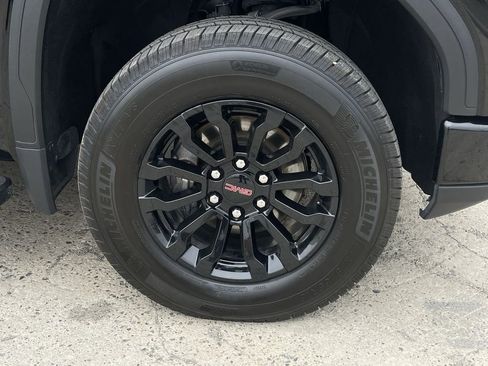 Used 2022 GMC Sierra 1500 AT4X image 34