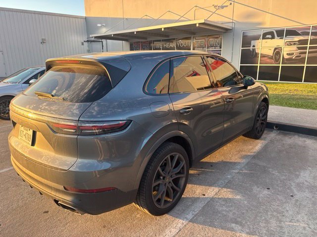 Used 2020 Porsche Cayenne AWD/4WD image 10