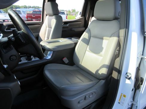 Certified 2022 GMC Sierra 1500 SLT w/ SLT Premium Plus Package AWD/4WD image 24