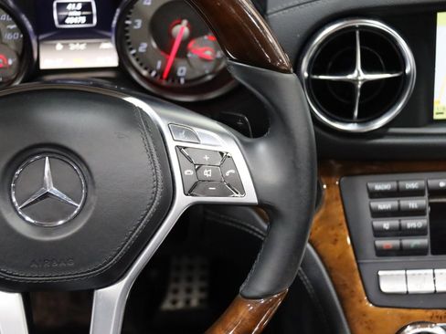 Used 2013 Mercedes-Benz SL 550 image 51