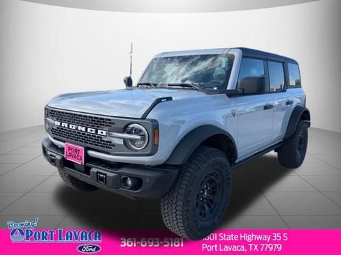 New 2026 Ford Bronco Badlands AWD/4WD image 3