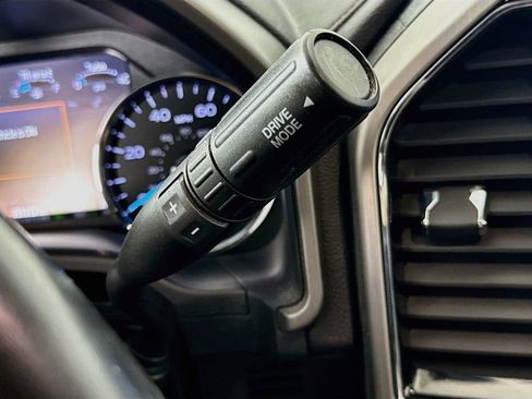 Used 2022 Ford F250 Platinum w/ FX4 Off-Road Package AWD/4WD image 18