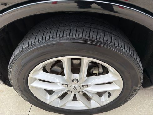 Used 2025 Dodge Durango GT image 9