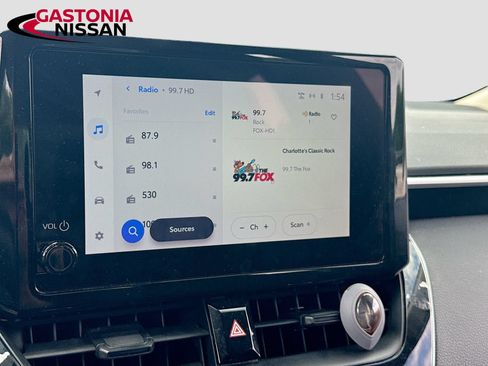 Used 2024 Toyota Corolla LE FWD image 18