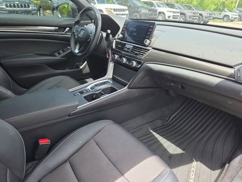 Used 2022 Honda Accord Sport image 9