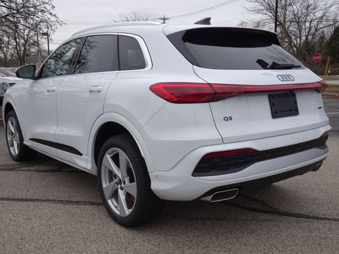 New 2025 Audi Q5 Premium Plus image 3