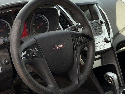 Used 2015 GMC Terrain SLE image 12