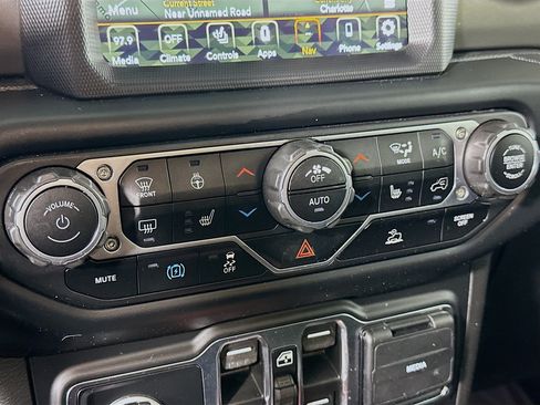 Used 2023 Jeep Wrangler Unlimited w/ Cold Weather Group AWD/4WD image 24