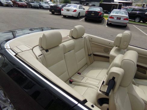 Used 2009 BMW 328i Convertible RWD image 8