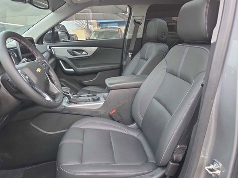 Used 2023 Chevrolet Blazer LT image 13