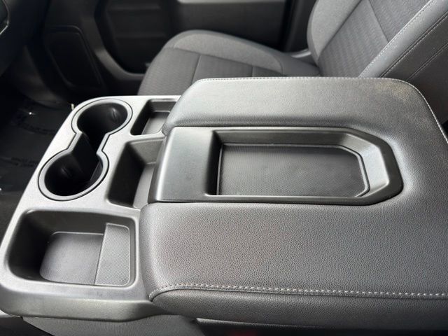 Used 2022 Chevrolet Silverado 1500 Custom Trail Boss AWD/4WD image 19