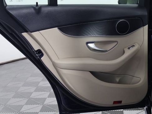 Used 2017 Mercedes-Benz C 300 Sedan image 13