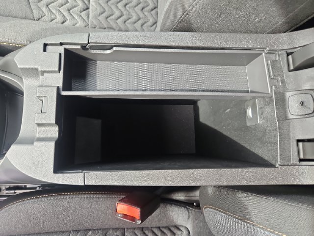Used 2024 Chevrolet Equinox LT FWD image 24