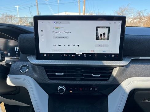 New 2026 Ford Explorer Platinum w/ LUX Leather Package image 12