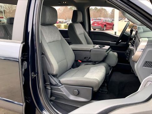 Used 2023 Ford F150 XLT image 9