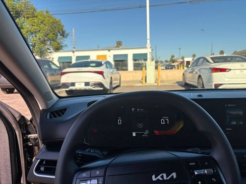 Used 2026 Kia K4 FWD image 34