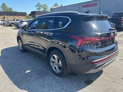 Used 2023 Hyundai Santa Fe SEL FWD image 4