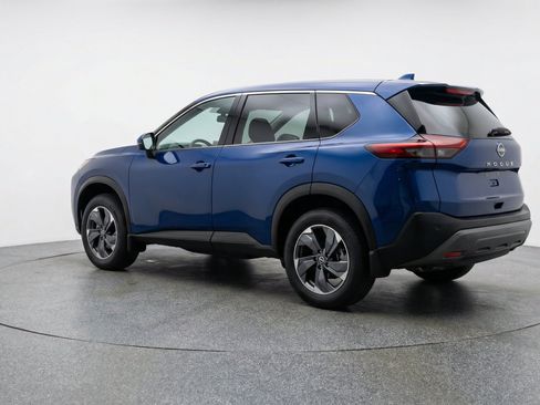 Used 2025 Nissan Rogue SV FWD image 6
