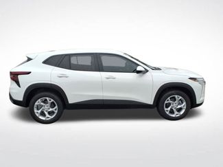 New 2026 Chevrolet Trax LS w/ LS Convenience Package FWD video 2
