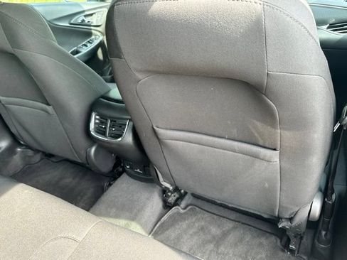 Used 2018 Chevrolet Malibu LT FWD image 45
