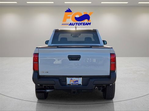 New 2026 Toyota Tacoma SR image 4