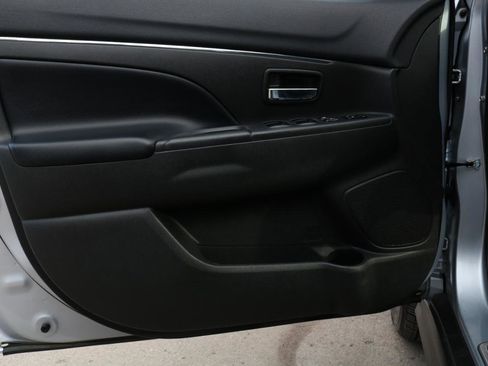 Used 2017 Mitsubishi Outlander Sport SEL AWD/4WD image 17