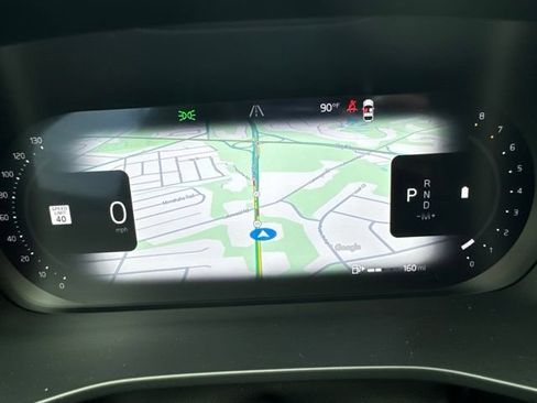 Certified 2025 Volvo XC40 B5 Plus AWD/4WD image 23