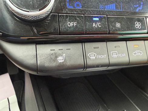 Used 2024 Hyundai Elantra SEL w/ Convenience Package FWD image 26