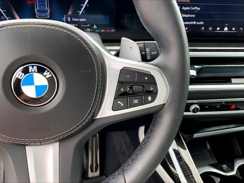 Certified 2025 BMW X7 xDrive40i w/ M Sport Package AWD/4WD image 23