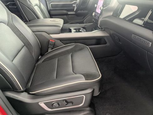 Used 2025 RAM 1500 Laramie w/ Night Edition AWD/4WD image 32