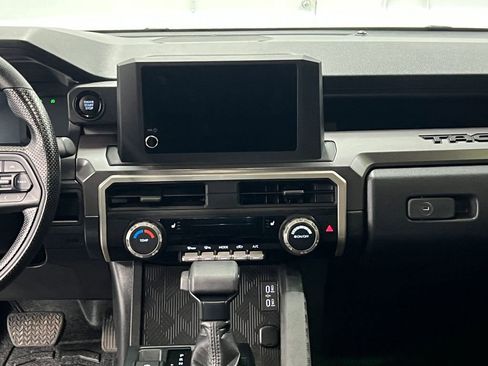 Used 2025 Toyota Tacoma SR5 image 20