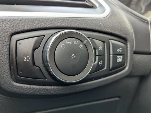 Used 2024 Ford Edge SEL w/ Convenience Package AWD/4WD image 7