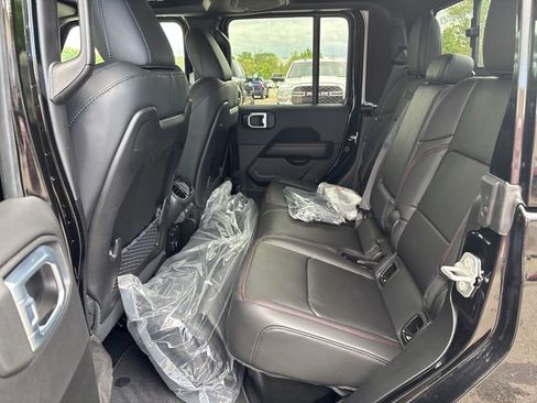 New 2026 Jeep Gladiator Rubicon AWD/4WD image 20