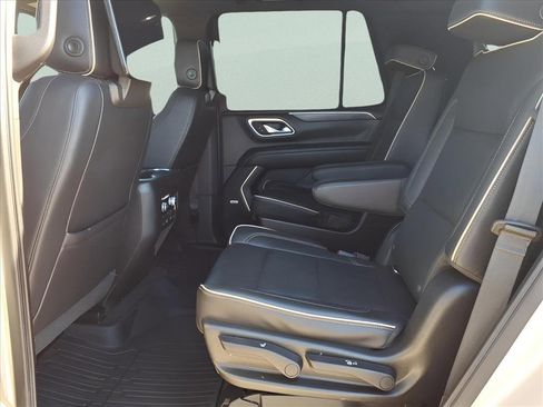 Used 2021 GMC Yukon SLT w/ SLT Luxury Plus Package image 20