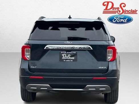 Used 2023 Ford Explorer XLT w/ Equipment Group 202A AWD/4WD image 8